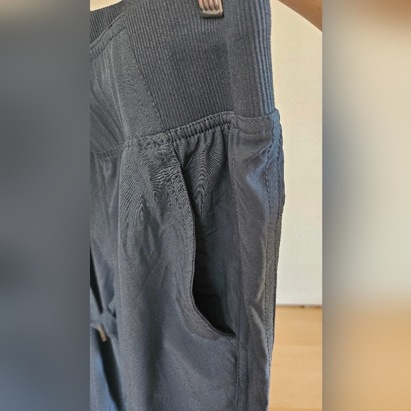 Champion Nilon Workout Pants - Picture 10 of 11